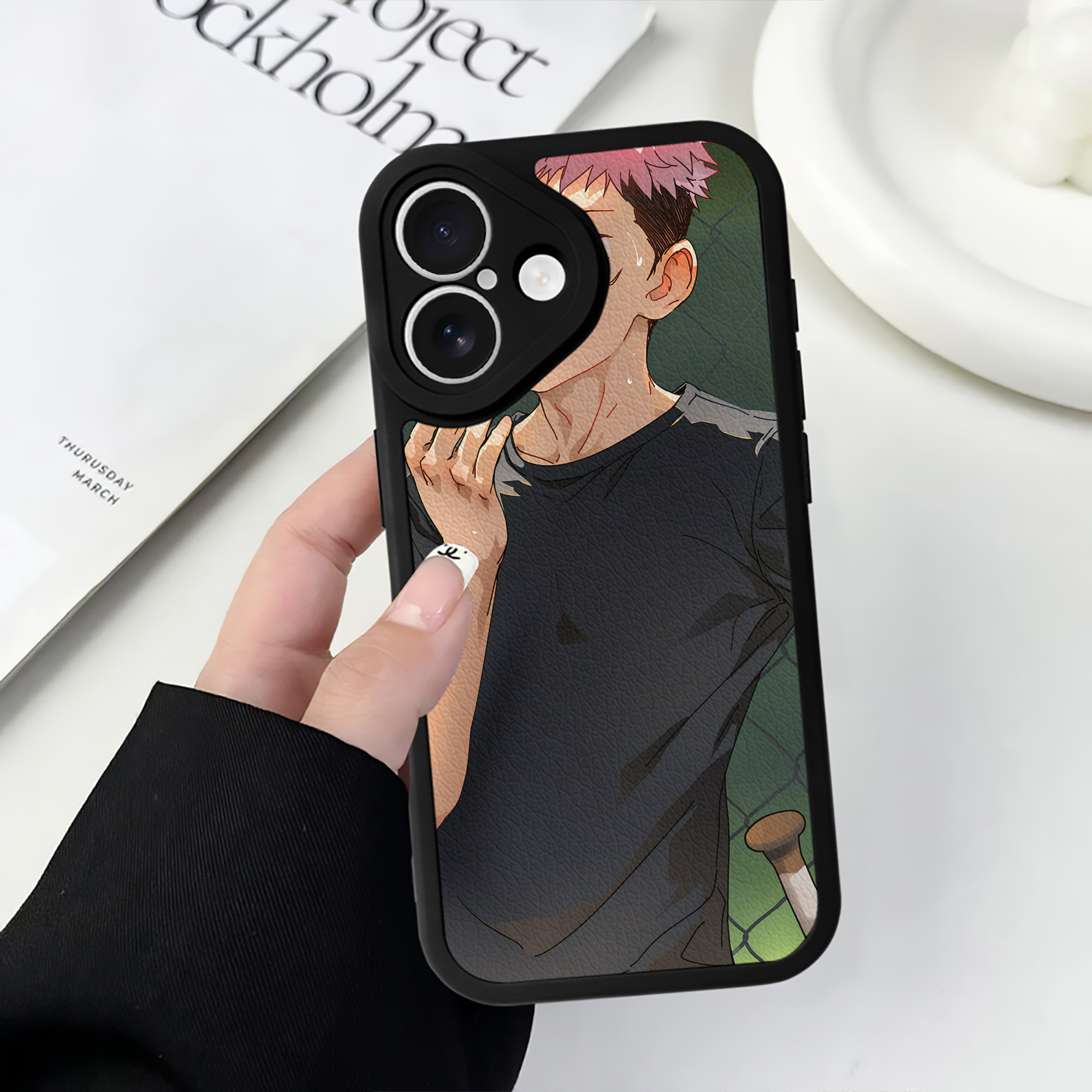 （画像用） 呪術廻戦 Jujutsu Kaisen 【iPhone 16シリーズ対応】シリコンスマホケース（レザー調） 材質：シリコン